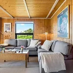 Iiris - 200m From The Sea By Interhome Vakantiehuis