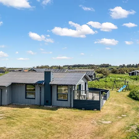 Vakantiehuis Iiris - 200m From The Sea By Interhome Hjørring