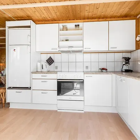 Iiris - 200m From The Sea By Interhome Casa de Férias Hjørring