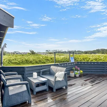 Iiris - 200m From The Sea By Interhome *