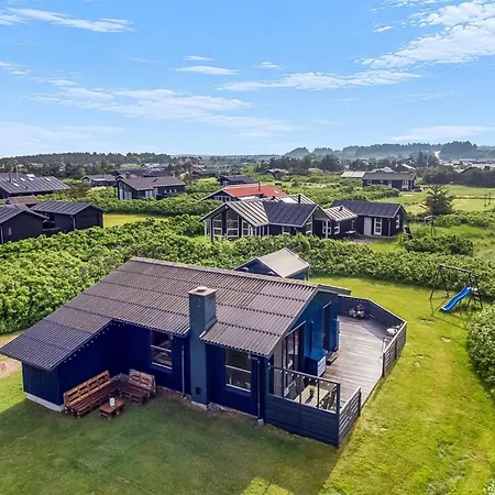 Iiris - 200m From The Sea By Interhome